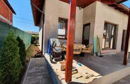 Casă de 3 camere, 75 mp, teren 250 mp, Tineretului