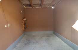 Casa 3 camere, anexe, gradina, în  Hotar la 34 km de Oradea