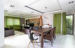 Casă de 3 dormitoare, 158 mp, teren 930 mp, terasa, în Nufărul