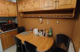 Apartament 4 camere, decomandat, 2 bai, 85 mp, zona Decebal