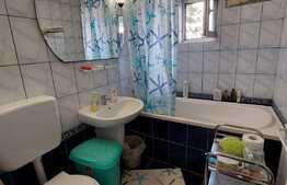 Apartament 4 camere, decomandat, 2 bai, 85 mp, zona Decebal