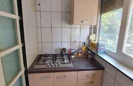 Apartament 4 camere, decomandat, 2 bai, 85 mp, zona Decebal