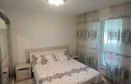 Apartament de 4 camere, 85 mp, etaj intermediar, zona Decebal