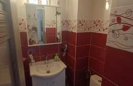 Apartament de 4 camere, 85 mp, etaj intermediar, zona Decebal