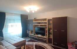 Apartament de 4 camere, 85 mp, etaj intermediar, zona Decebal