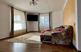 Casă cu 3 camere cu 110 mp cu teren de 500 mp la intrarea în Cihei