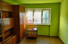 Apartament de 2 camere, 46 mp, etaj intermediar, zona Rogerius