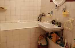 Apartament de 2 camere, 65 mp, decomandat, zona Rogerius