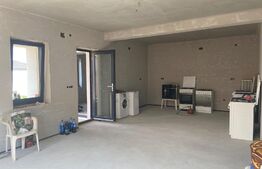 Casa noua, 148 mp, 501 mp teren, strada privata în Santandrei