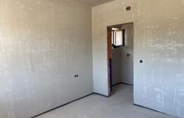 Casa noua, 148 mp, 501 mp teren, strada privata în Santandrei