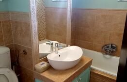 Apartament de 3 camere, tip C, decomandat, zona Decebal