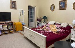 Casa formată din 3 apartamente, 794 mp teren, curte privata, zona Centrală