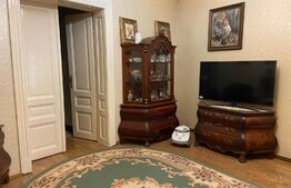 Casa formată din 3 apartamente, 794 mp teren, curte privata, zona Centrală