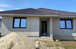 Casa noua, 3 camere, 667 mp teren, Santandrei