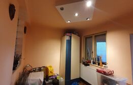 Casă renovabilă cu curte individuală, 70 mp utili, 184 mp teren, zona Cetate