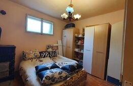 Casă renovabilă cu curte individuală, 70 mp utili, 184 mp teren, zona Cetate