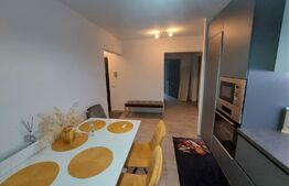 Apartament de 4 camere, decomandat, parcare, zona Rogerius