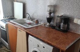 Apartament cu 2 camere, semidecomandat, 50 mp
