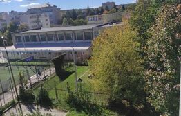 Apartament cu 2 camere, semidecomandat, 50 mp