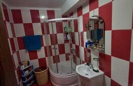 Apartament cu 2 camere, la mansarda, decomandat, 58 mp