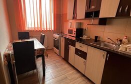 Apartament cu 2 camere, decomandat, cu balcon, 49 mp