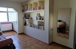 Apartament 3 camere, decomandat, balcon, Trivale