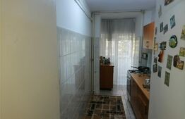 Apartament 3 camere decomandat, 70 mp, Gavana 2