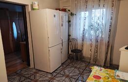 Apartament 2 camere, semidecomandat, Trivale