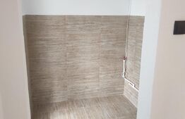 Apartament 2 camere, semidecomandat, balcon, Trivale