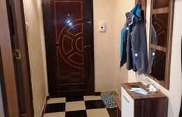 Apartament cu 3 camere, decomandat, parter,65 mp