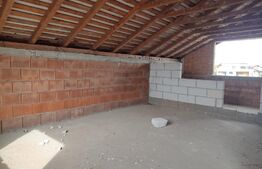 Casa de vanzare, 250 mp, Trivale