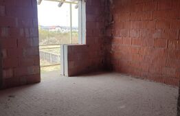 Casa de vanzare, 250 mp, Trivale