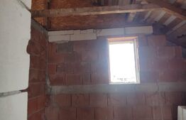 Casa de vanzare, 250 mp, Trivale