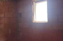 Casa de vanzare, 250 mp, Trivale