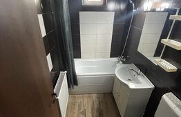 Apartament 3 camere, 60 mp, semidecomandat, Teilor