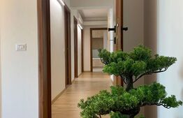 Apartament 3 camere, 61 mp, Central