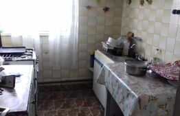Apartament 3 camere, 58 mp, balcon, cartier Craiovei