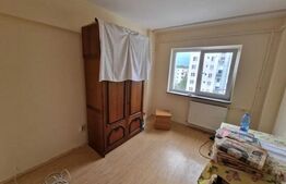 Apartament 3 camere, decomandat, 69 mp, zona Trivale