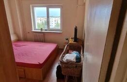 Apartament 3 camere, decomandat, 69 mp, zona Trivale
