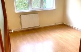Apartament 3 camere, 63 mp, balcon, zona Trivale 