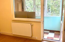 Apartament 3 camere, 63 mp, balcon, zona Trivale 