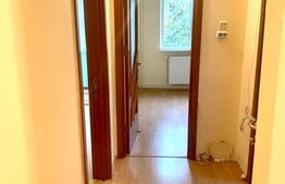 Apartament 3 camere, 63 mp, balcon, zona Trivale 