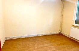 Apartament 3 camere, 63 mp, balcon, zona Trivale 
