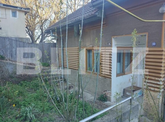 Casa de vânzare 4 camere Central - 147363CV | BLITZ Pitești | Poza1