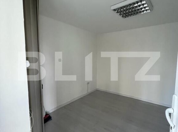 Spațiu birouri de închiriat Ultracentral  - 147433SIB | BLITZ Pitești | Poza2