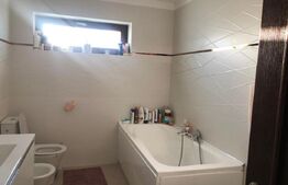 Casa de vanzare, 5 camere, 280 mp, teren 500 mp, Trivale