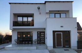 Casa de vanzare, 5 camere, 280 mp, teren 500 mp, Trivale