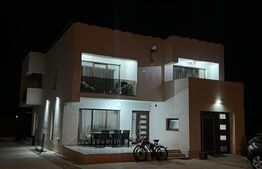 Casa de vanzare, 5 camere, 280 mp, teren 500 mp, Trivale