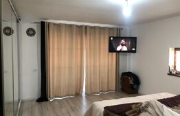 Casa de vanzare, 5 camere, 280 mp, teren 500 mp, Trivale