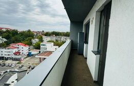 Apartament 3 camere de vânzare - Frații Golești, bloc VSC